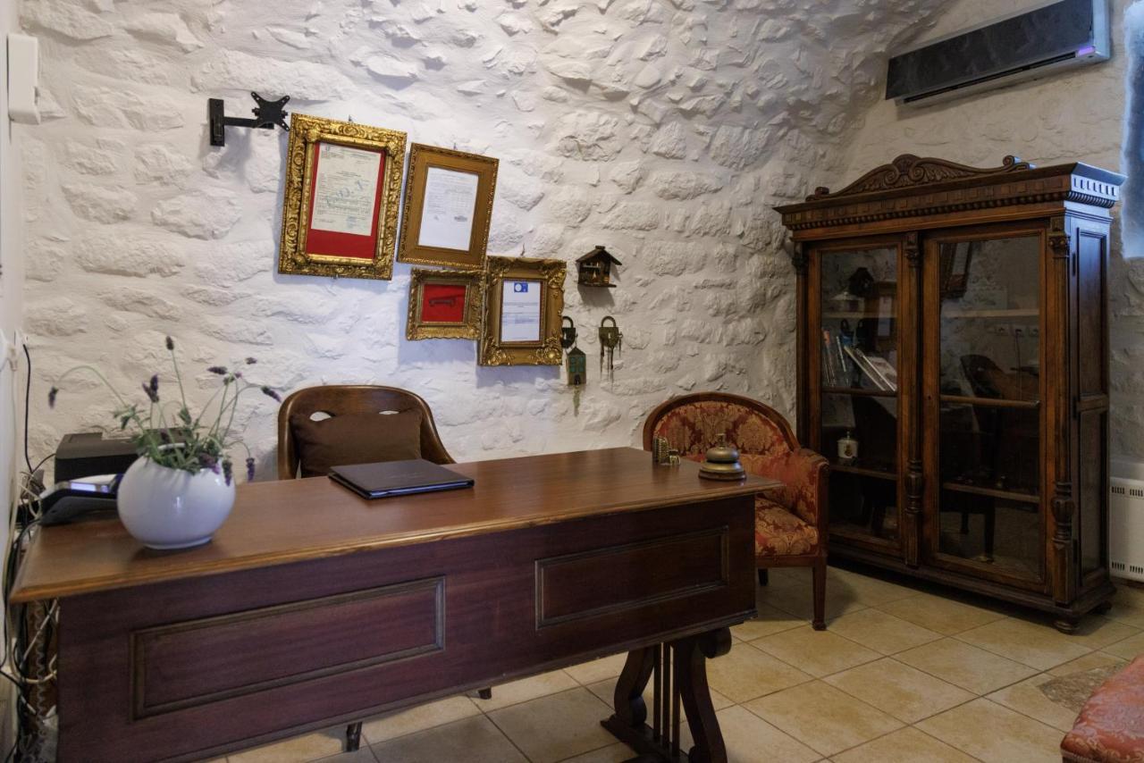 Lithos Stone Suites Areopoli Eksteriør billede
