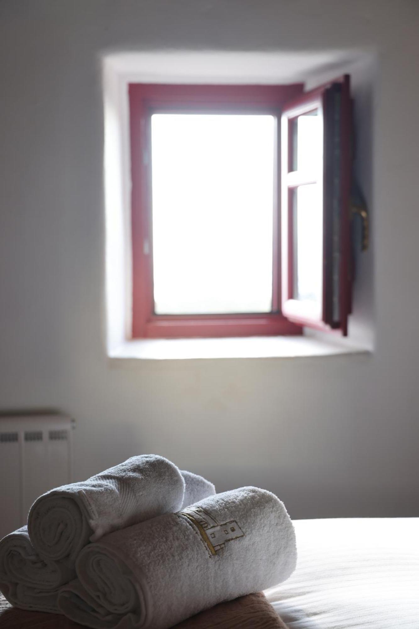 Lithos Stone Suites Areopoli Værelse billede